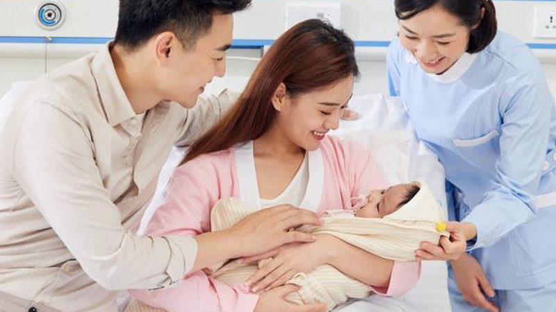 成都育婴师半天收费揭秘：价格背后的考量因素