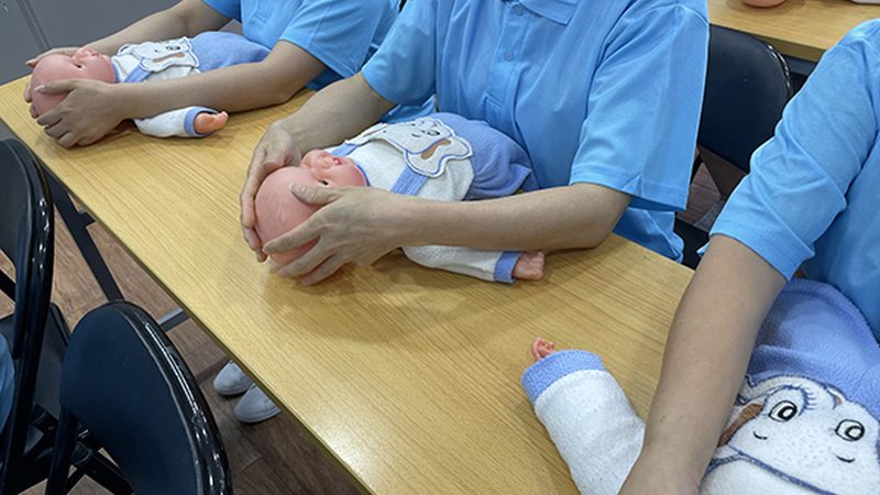 婴儿洗澡抚触，如何挑选合适的套装？**
